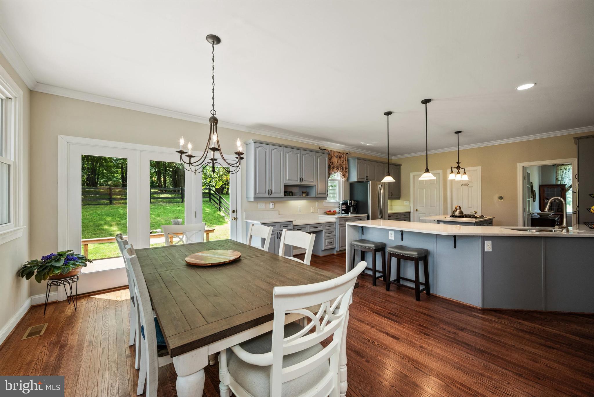 GOLDEN SPRINGS - Residential