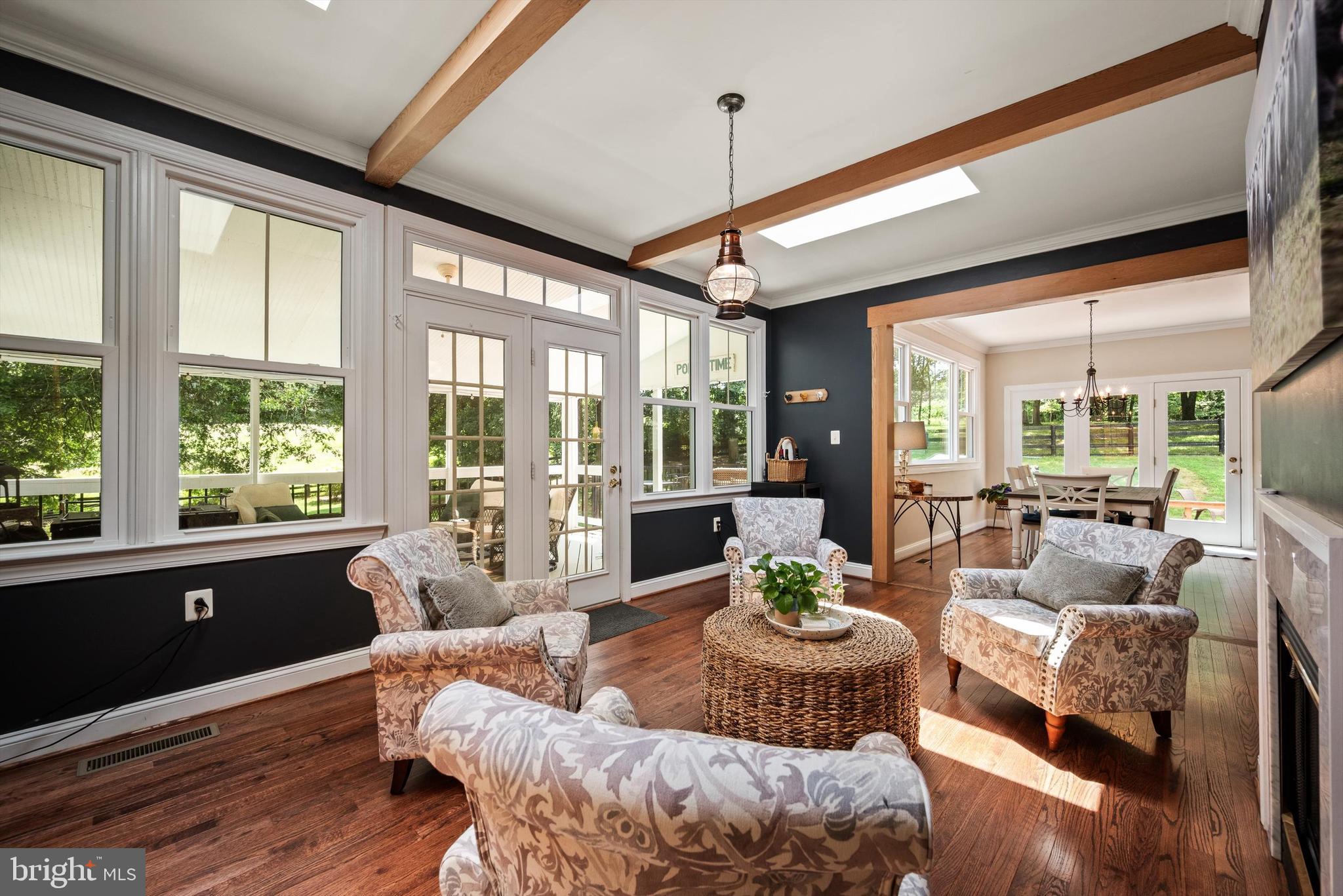 GOLDEN SPRINGS - Residential