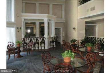 ENGLISH COUNTRY MANOR - Residential Lease