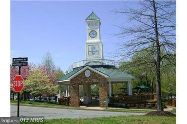 ENGLISH COUNTRY MANOR - Residential Lease