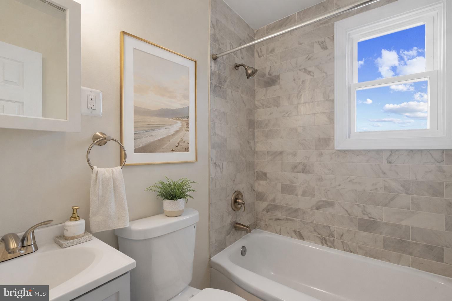 236 ENDSLEIGH AVENUE