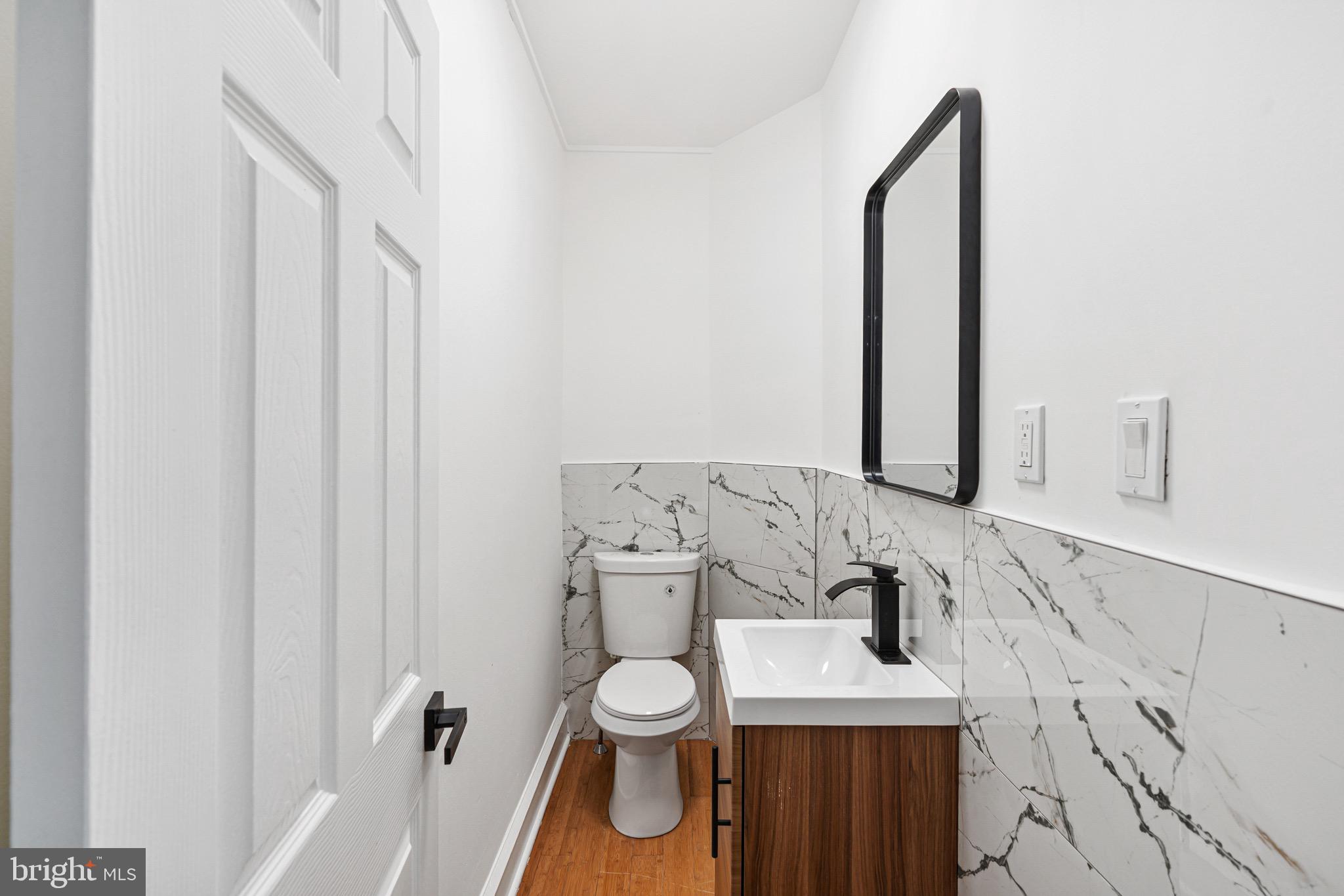 KENSINGTON - Residential