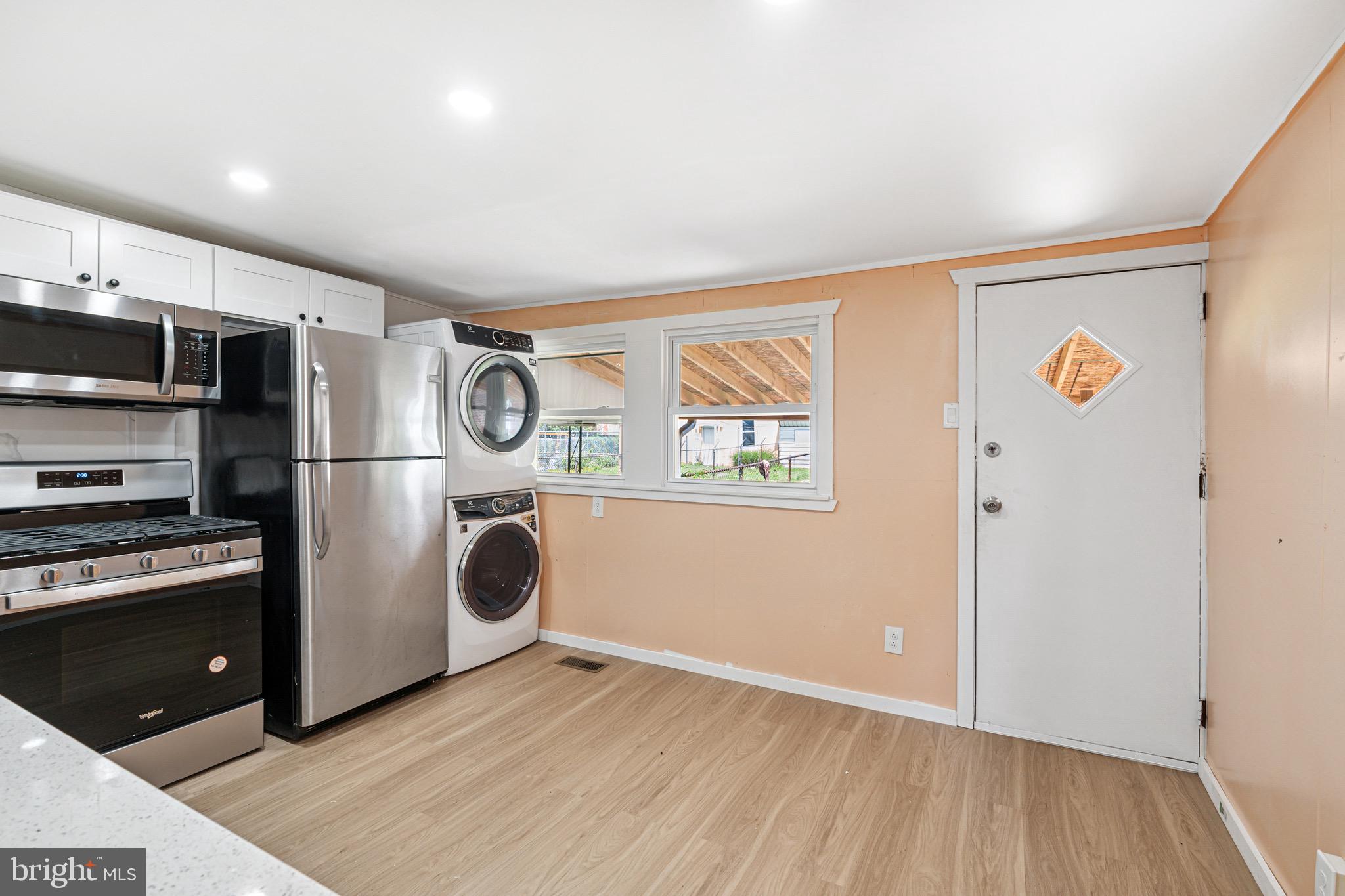 KENSINGTON - Residential