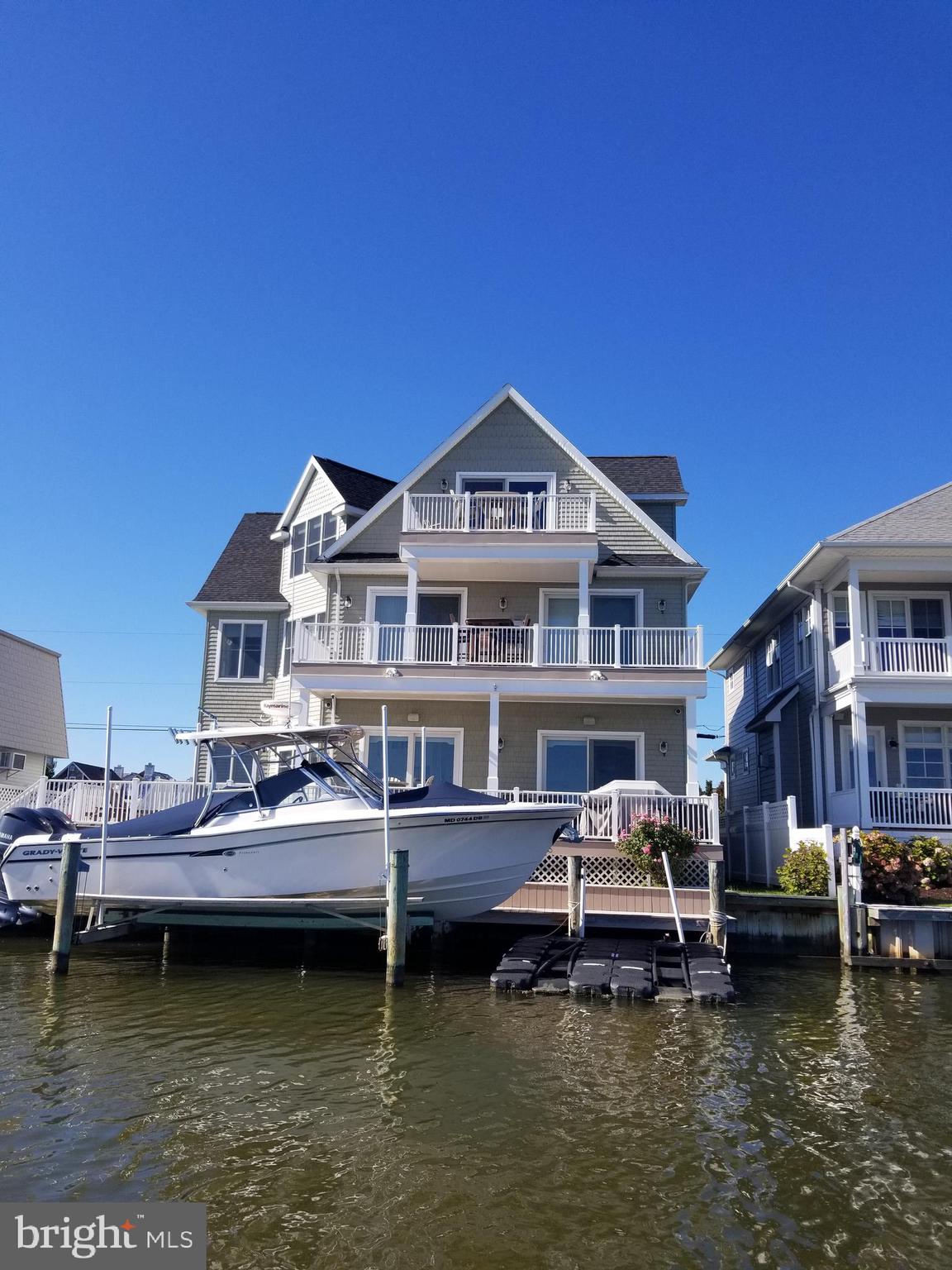 CAINE KEYS II EXT - Residential