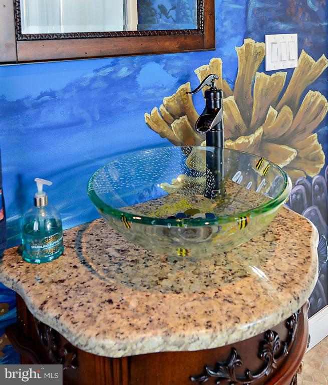 CAINE KEYS II EXT - Residential