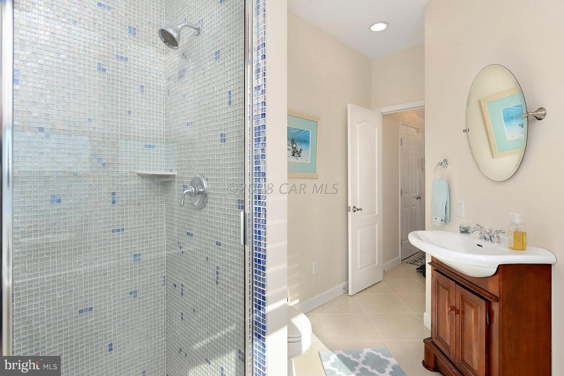 CAINE KEYS II EXT - Residential