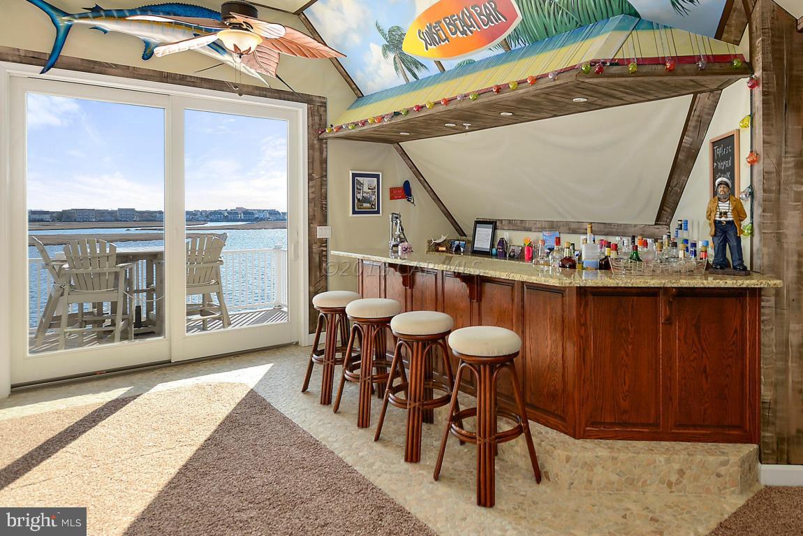 CAINE KEYS II EXT - Residential