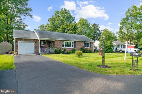 Homes For Sale - 1207 Red Hill Road<br/> PENNSBURG, PA 18073