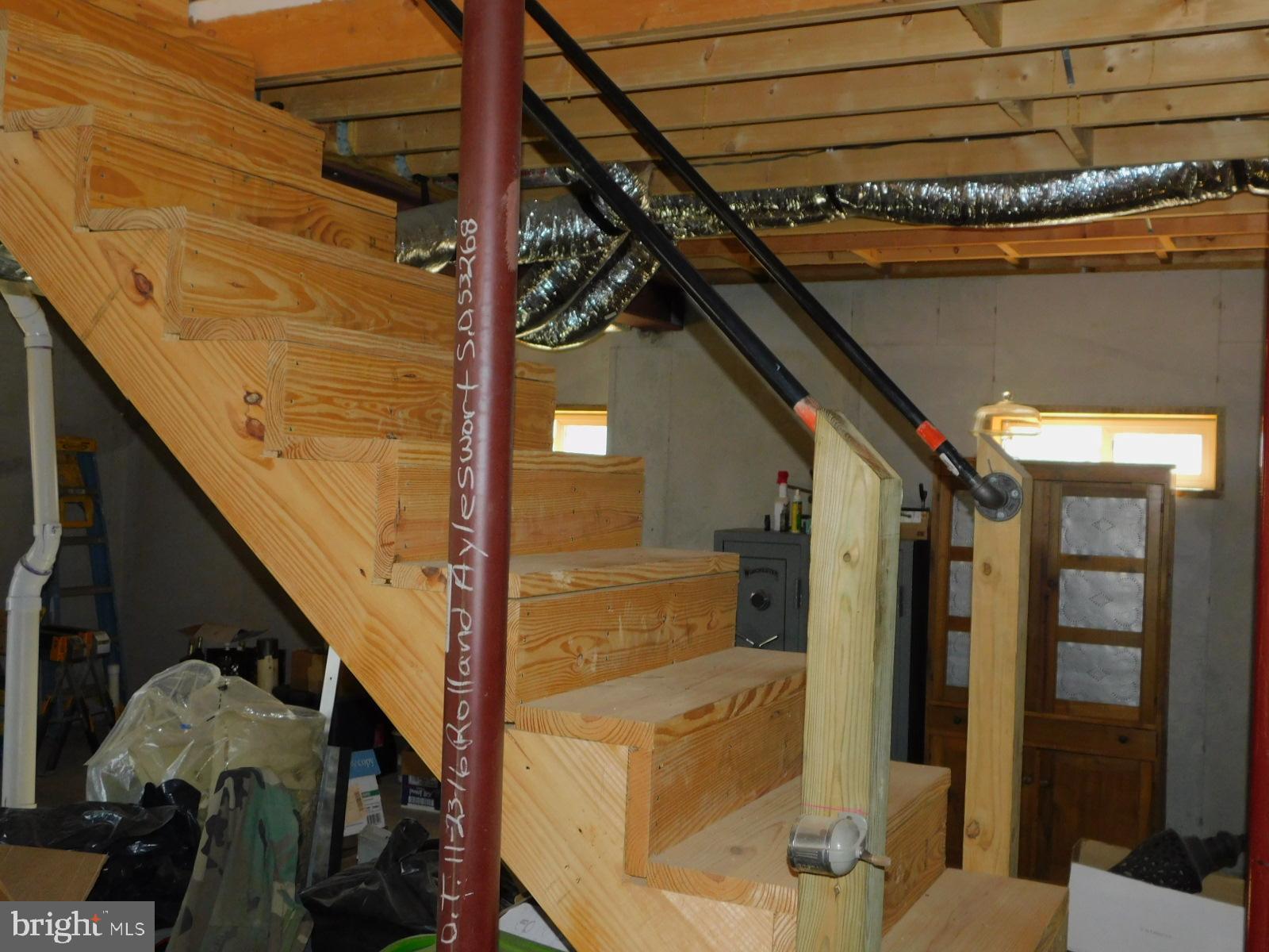 LOST RIVER BLUFFS - Residential