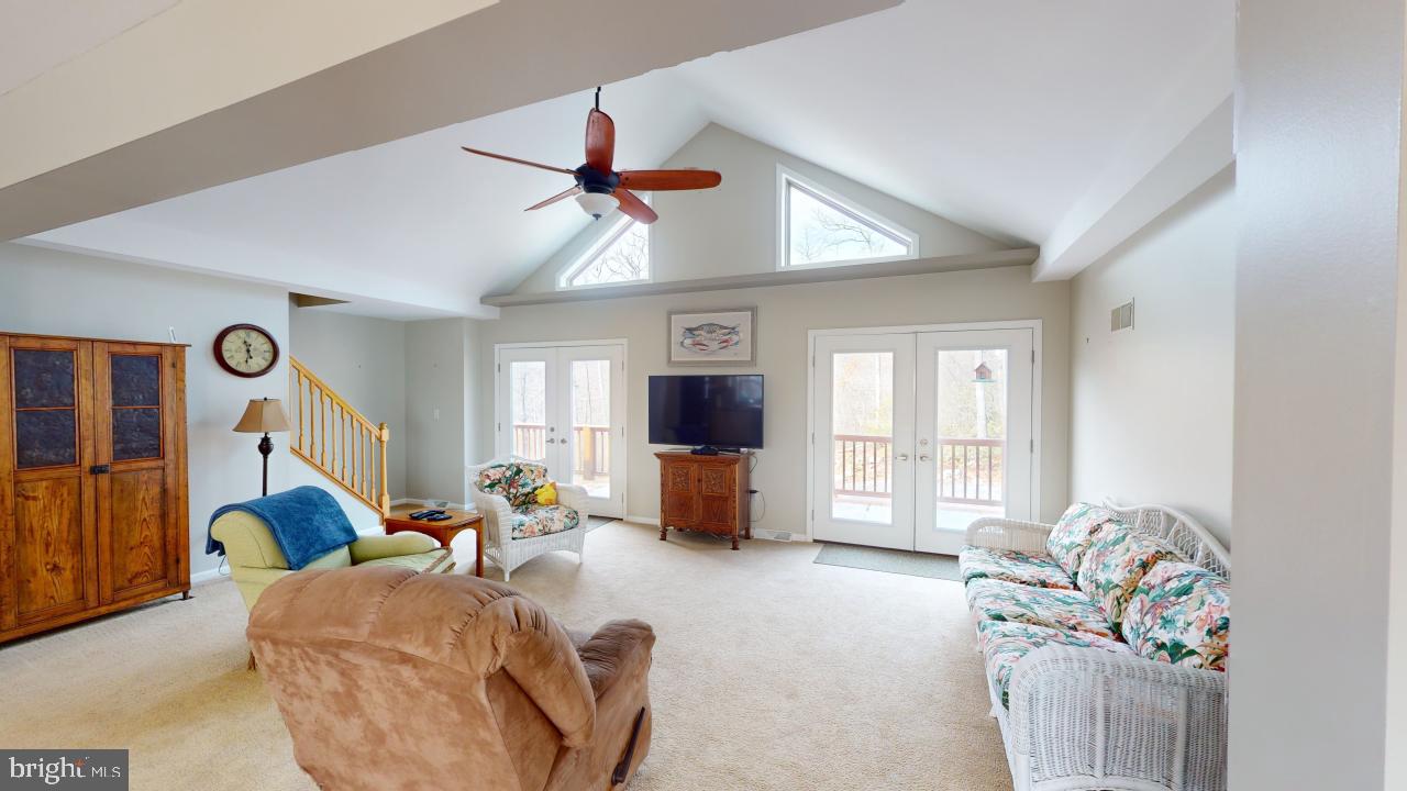 LOST RIVER BLUFFS - Residential