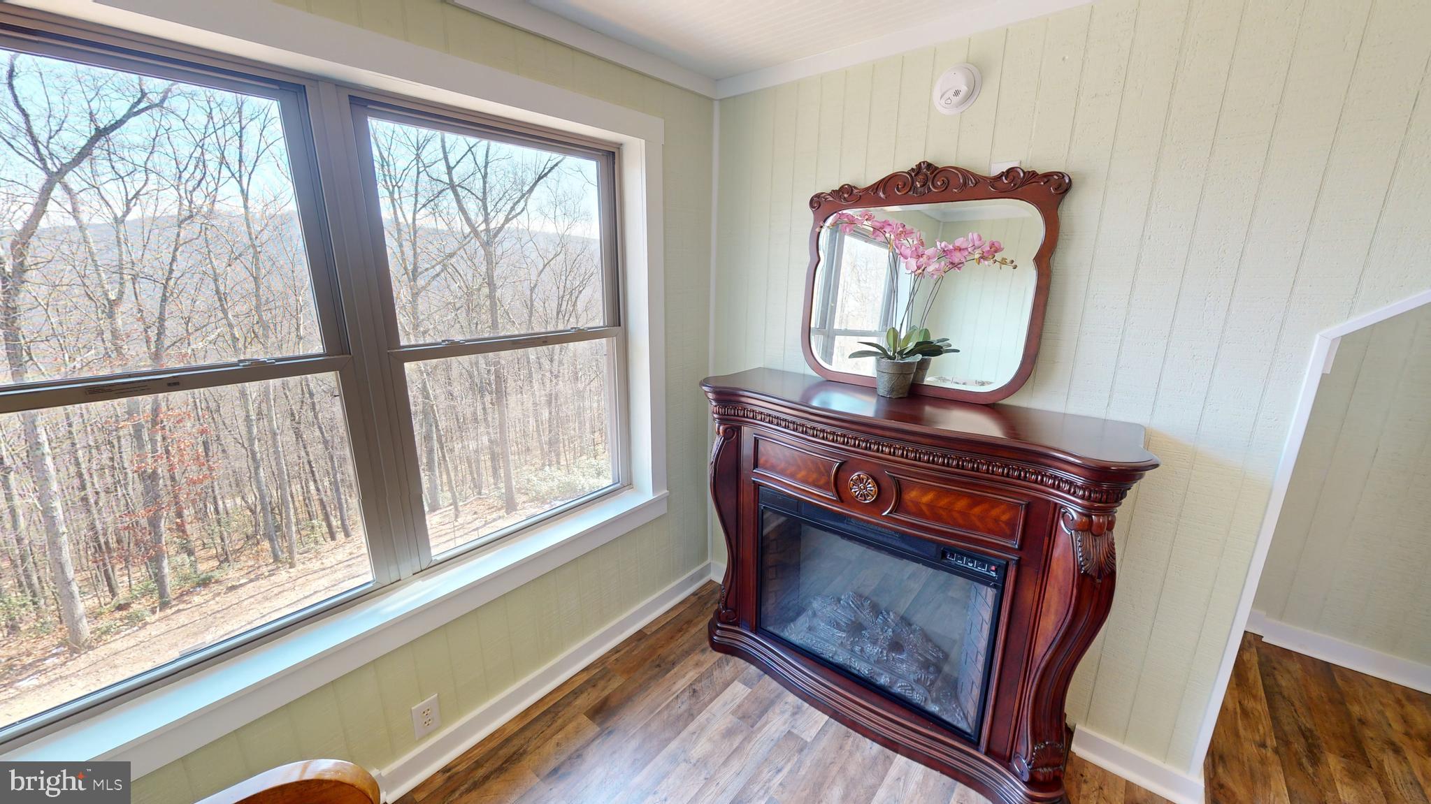 LOST RIVER BLUFFS - Residential