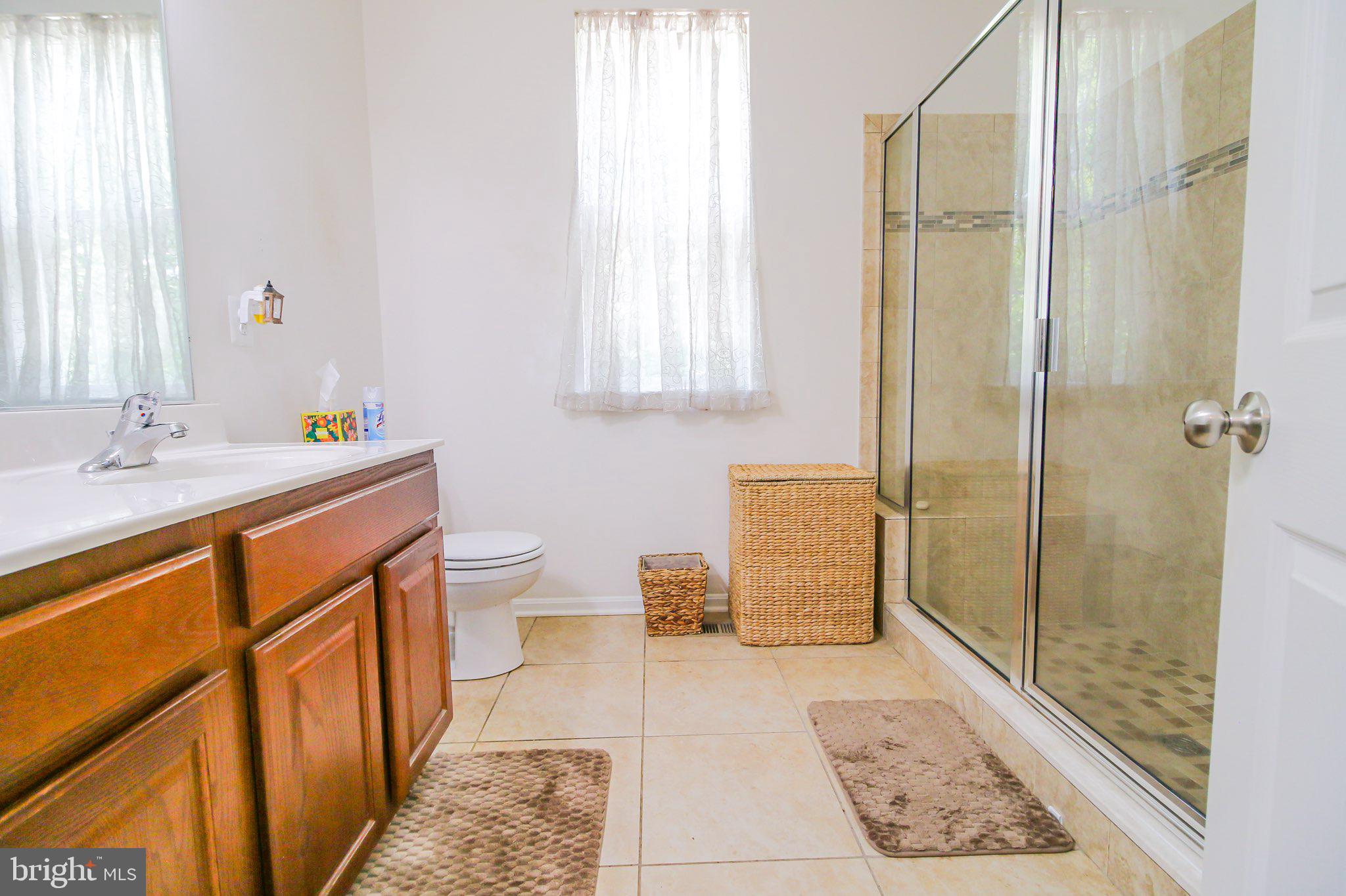 WHISPERING WOODS - Residential