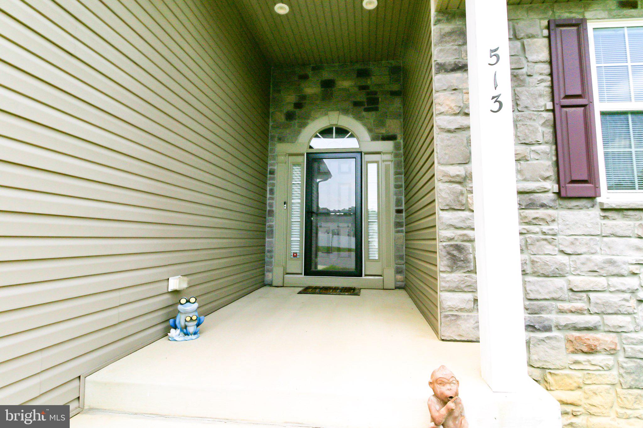 WHISPERING WOODS - Residential