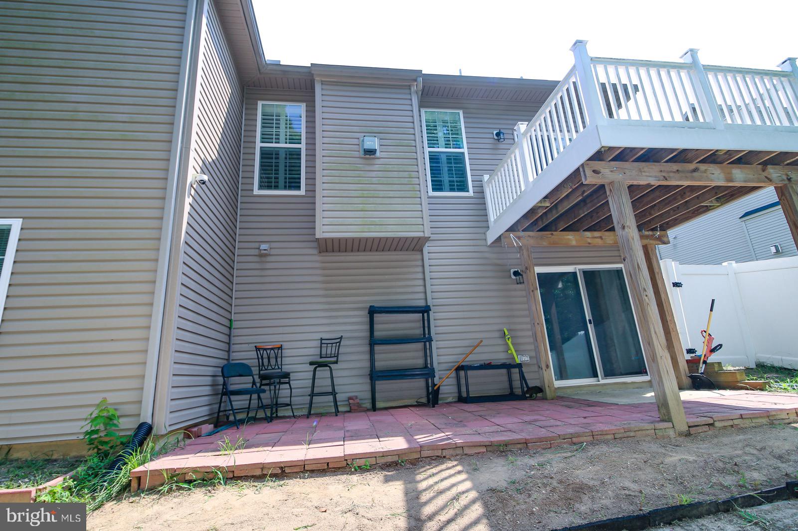 WHISPERING WOODS - Residential