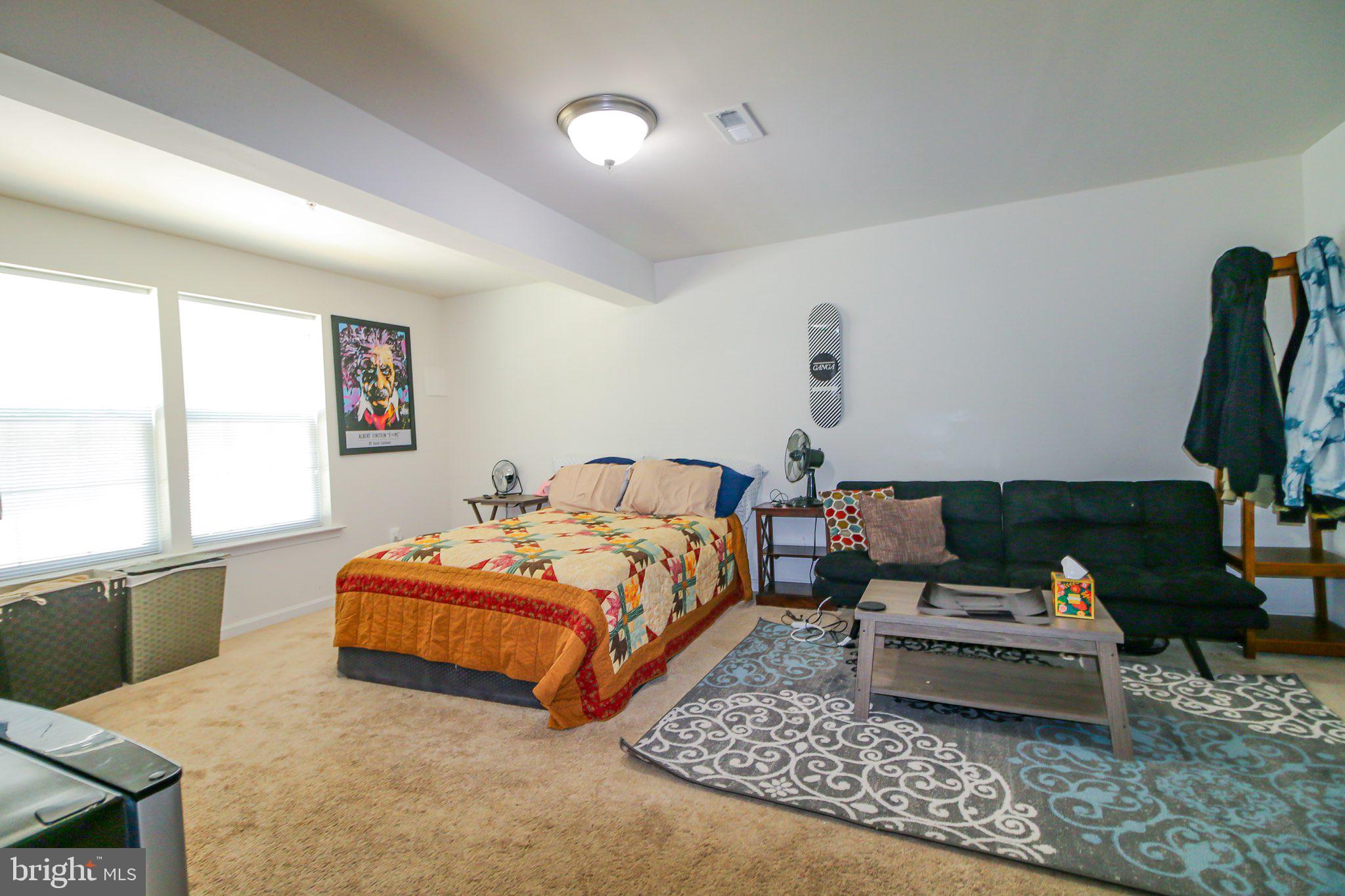 WHISPERING WOODS - Residential