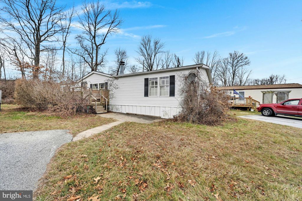 Photo of 15 VALLEY RUN DR, CHRISTIANA, PA 17509 (MLS # PALA2029772)