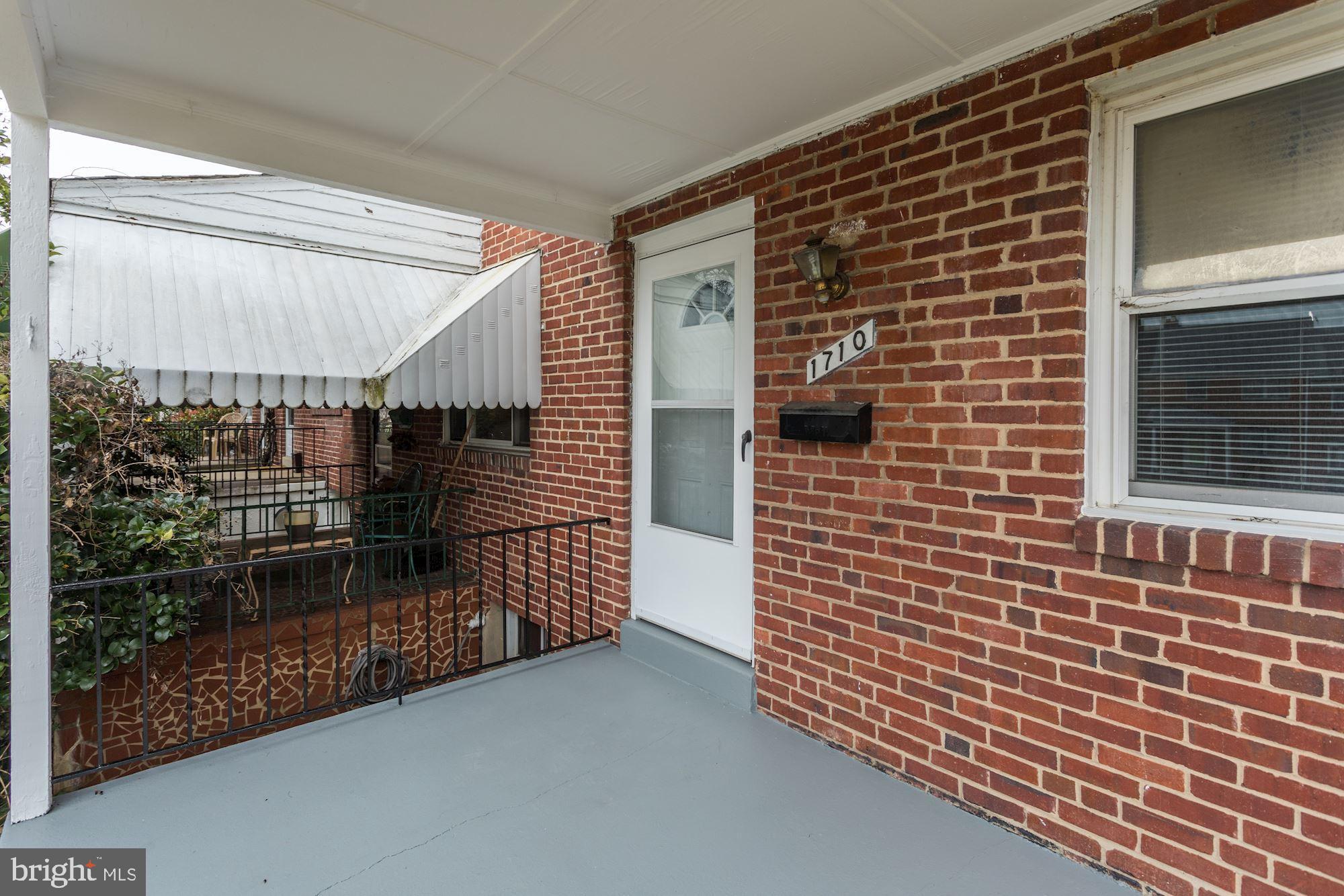 PERRING LOCH - Residential