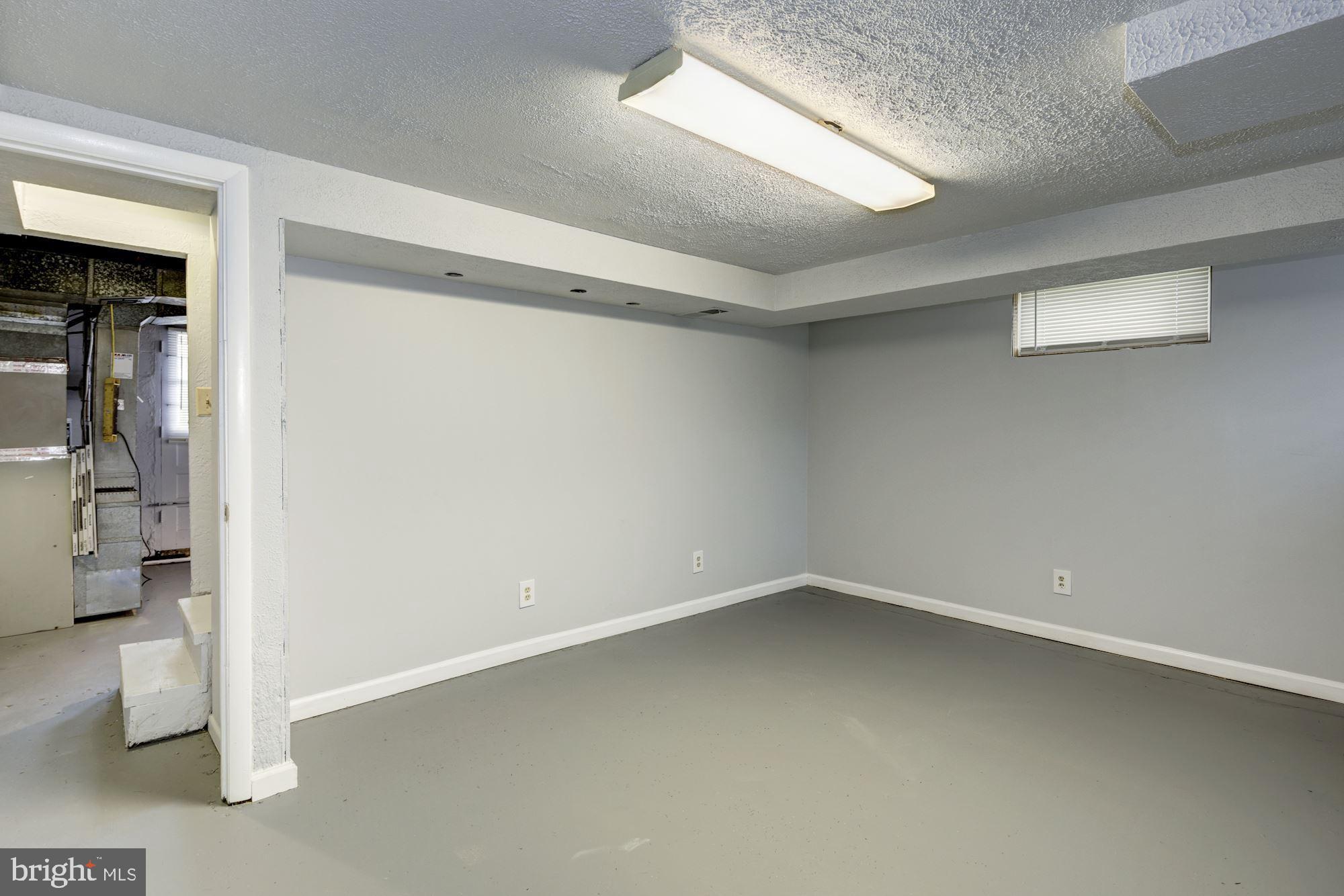 PERRING LOCH - Residential