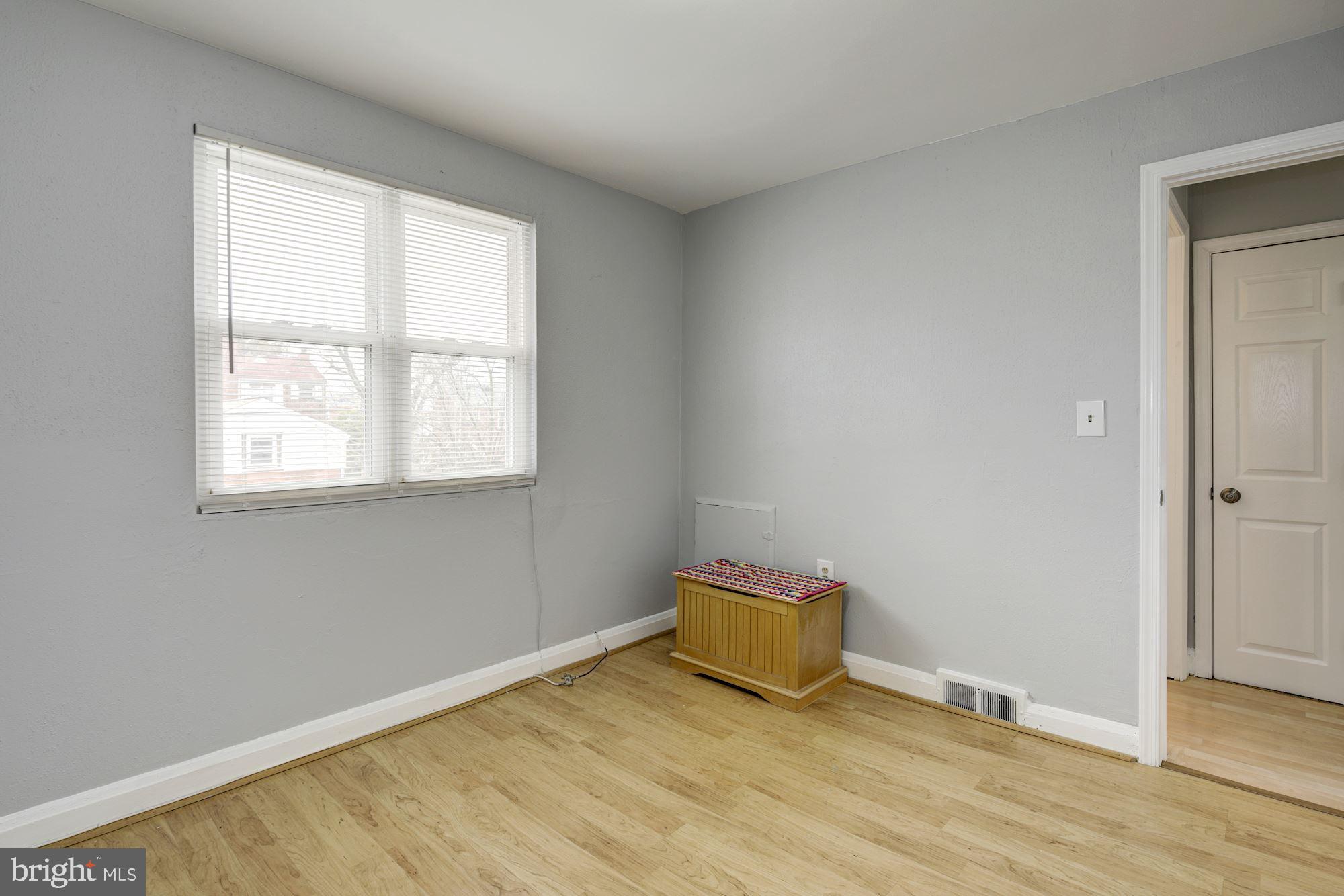 PERRING LOCH - Residential