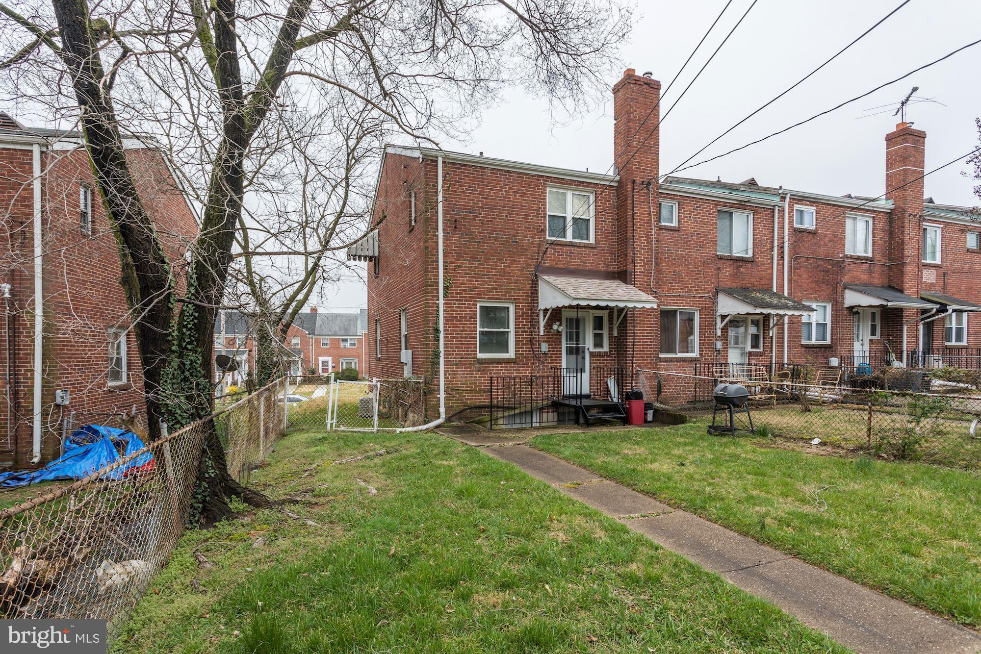 PERRING LOCH - Residential