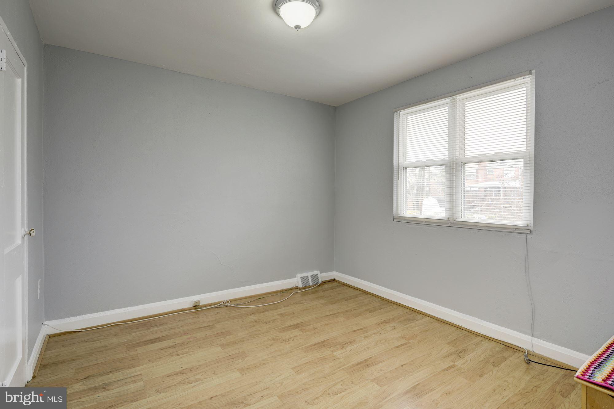 PERRING LOCH - Residential