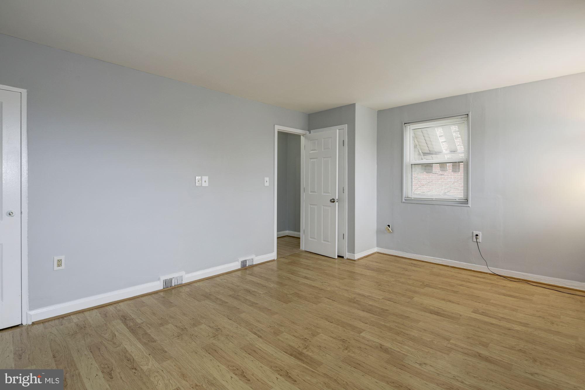 PERRING LOCH - Residential