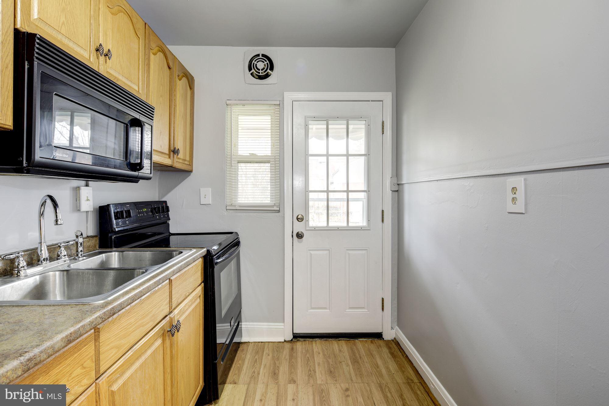 PERRING LOCH - Residential