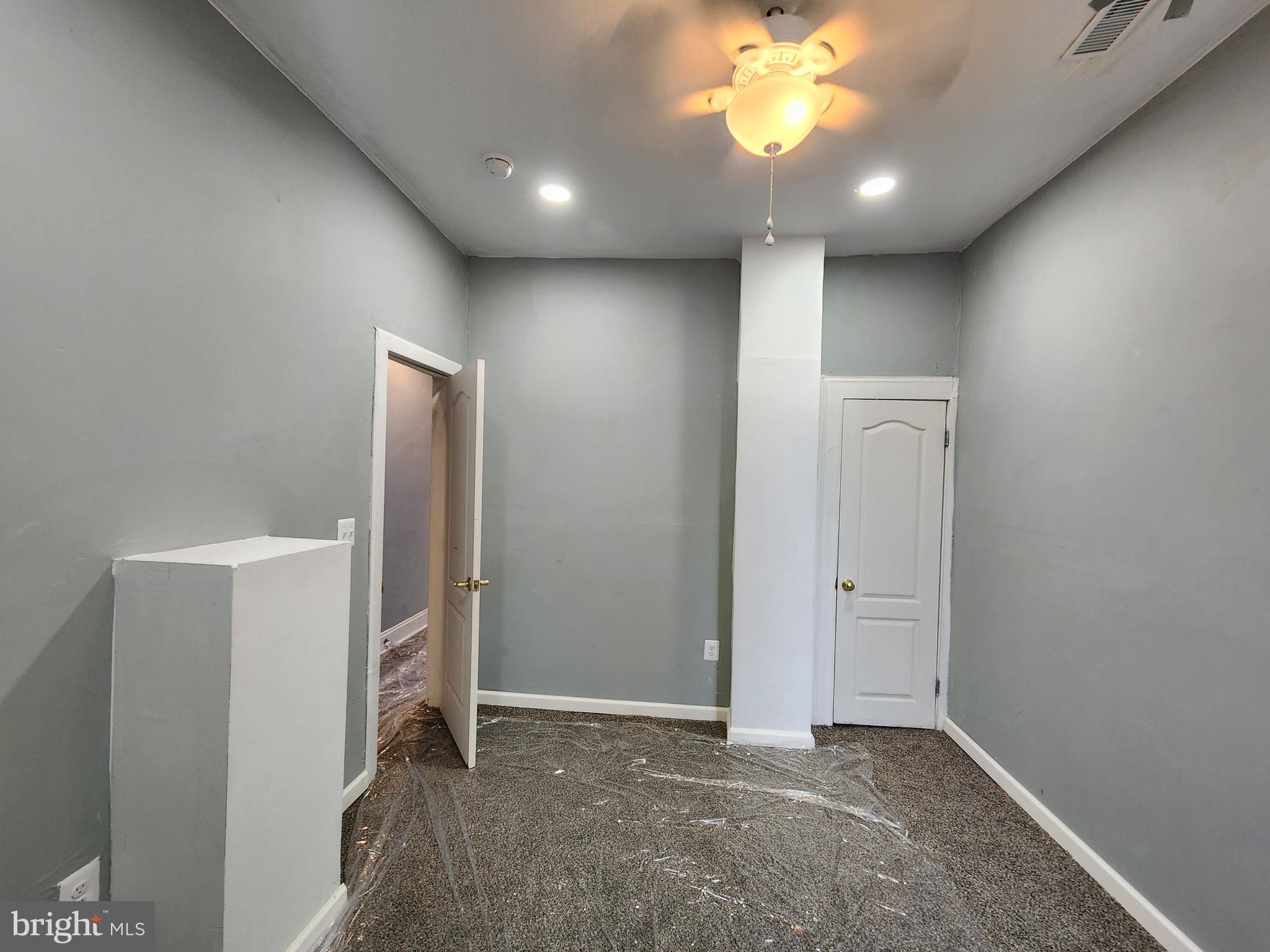 MIDTOWN EDMONDSON - Residential