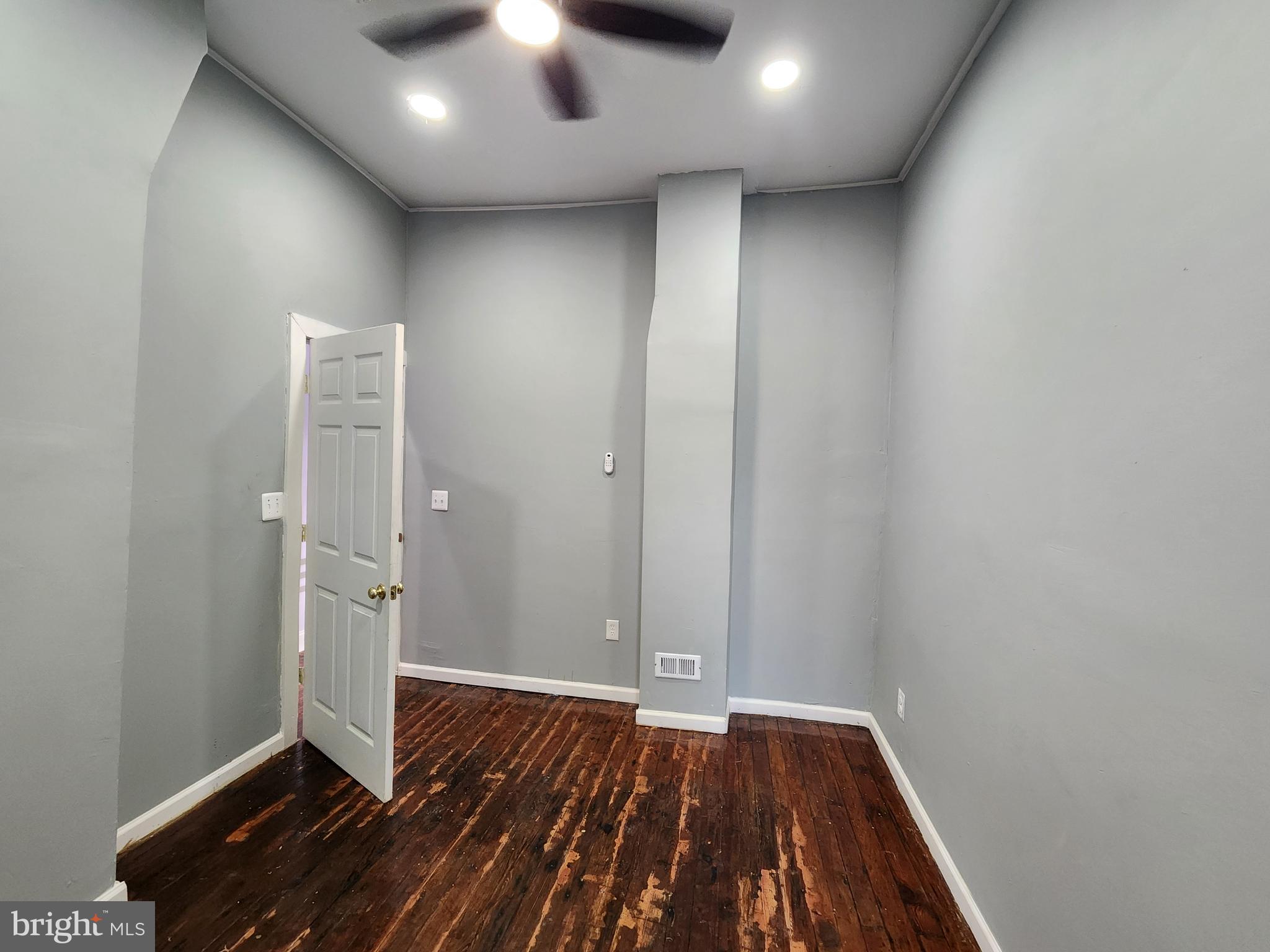 MIDTOWN EDMONDSON - Residential