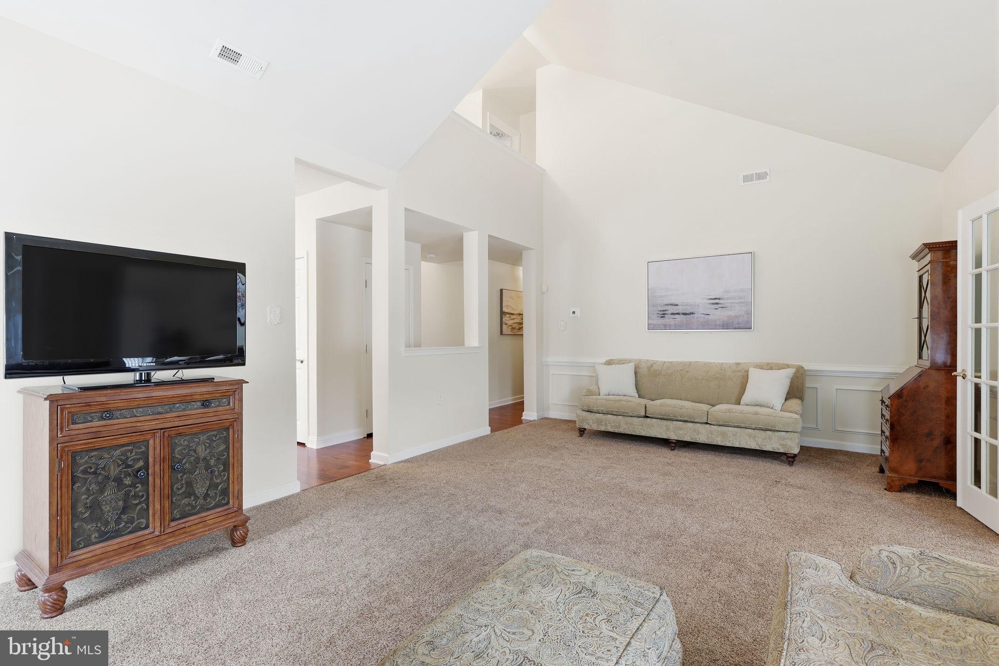 FLOWERS MILL - Residential