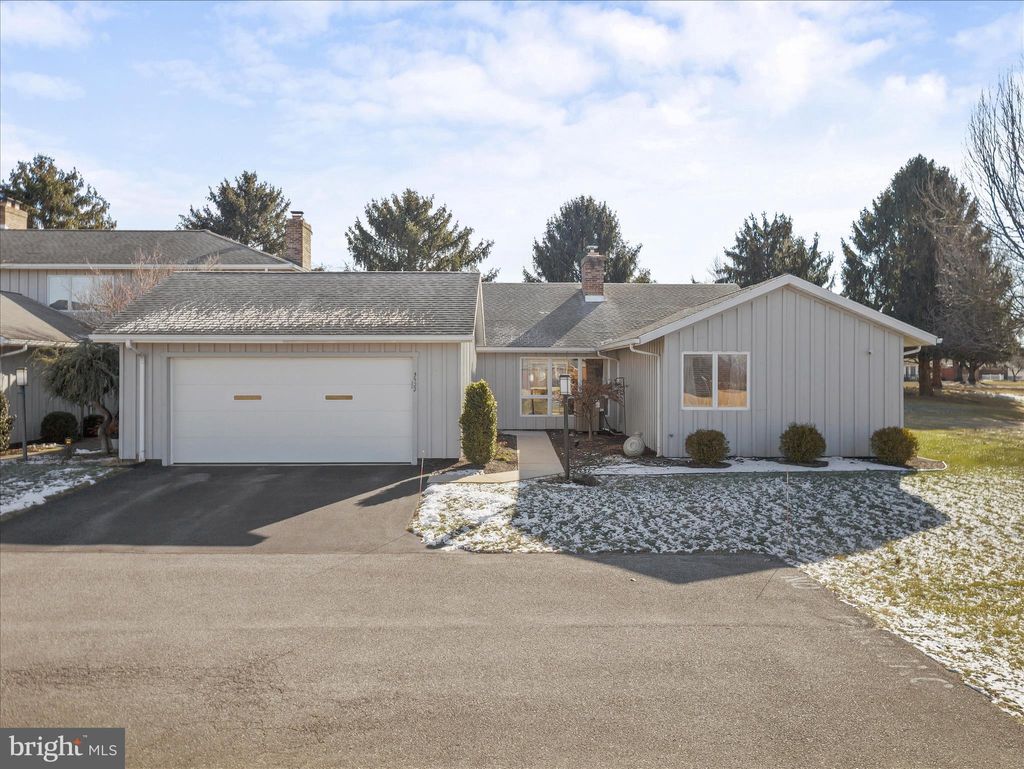 Photo of 3522 Scotland Road, CHAMBERSBURG, PA 17202 (MLS # PAFL2032262)