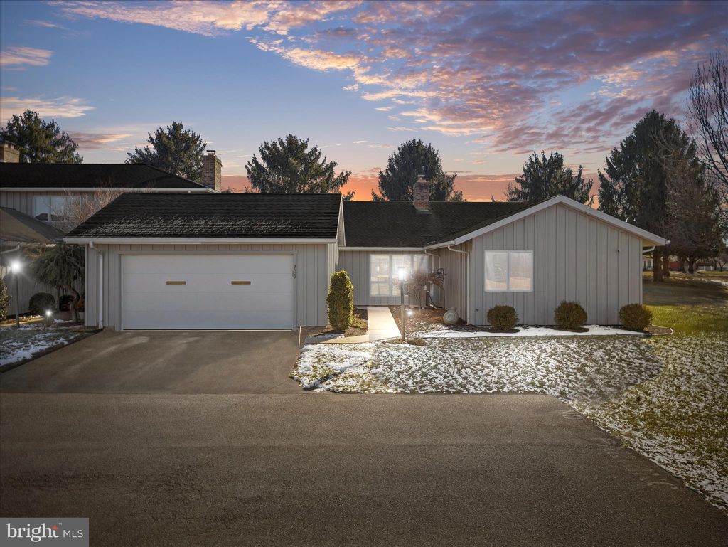 Photo of 3522 Scotland Road, CHAMBERSBURG, PA 17202 (MLS # PAFL2032262)