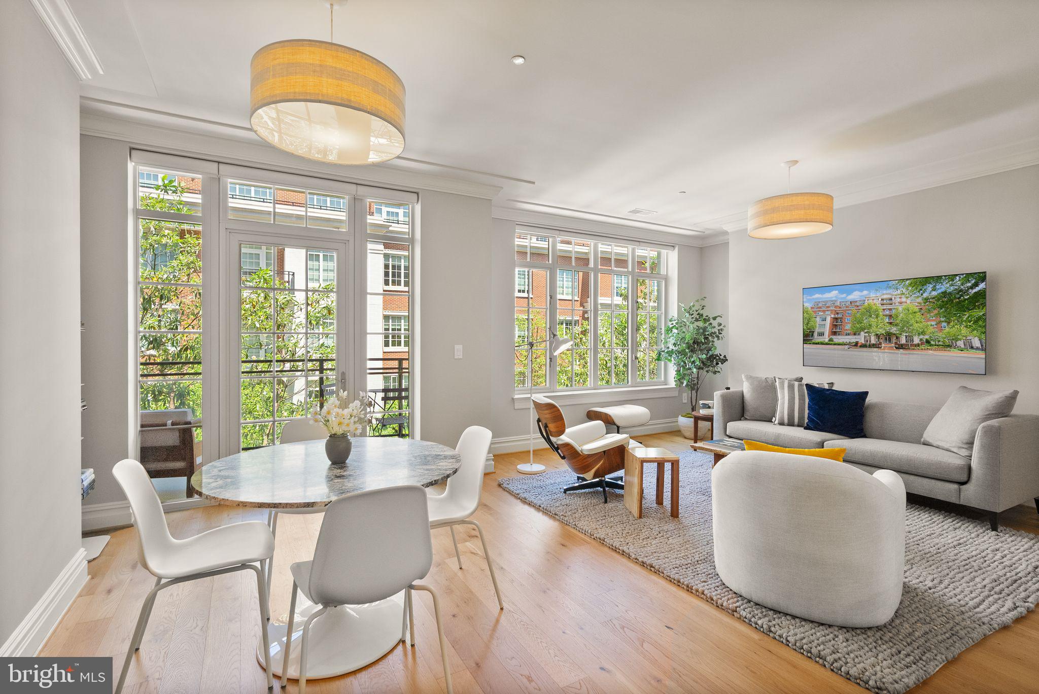 THE SIGNET - Residential