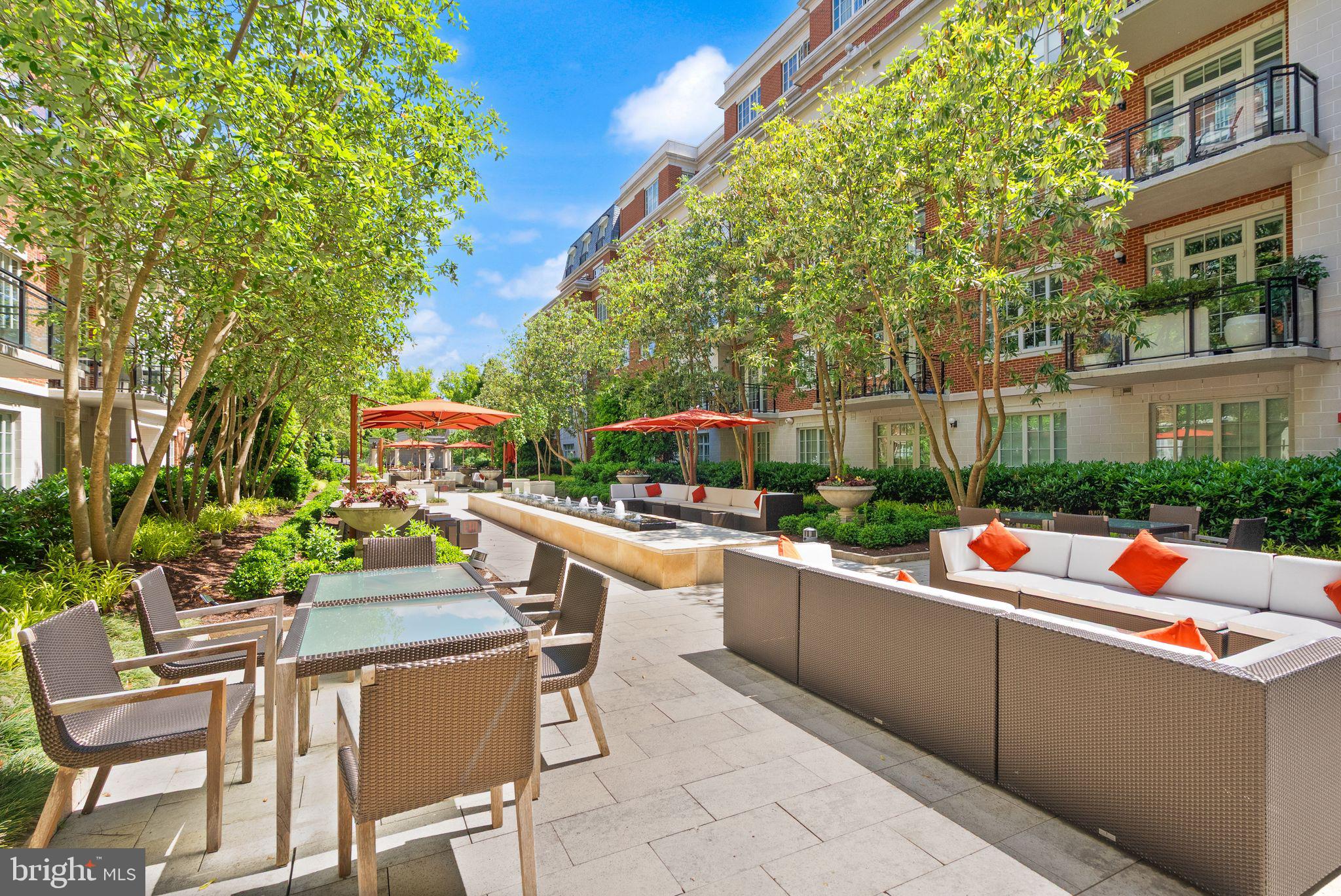 THE SIGNET - Residential
