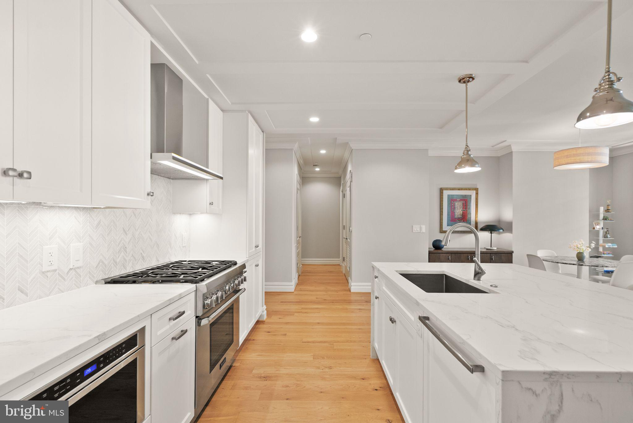 THE SIGNET - Residential