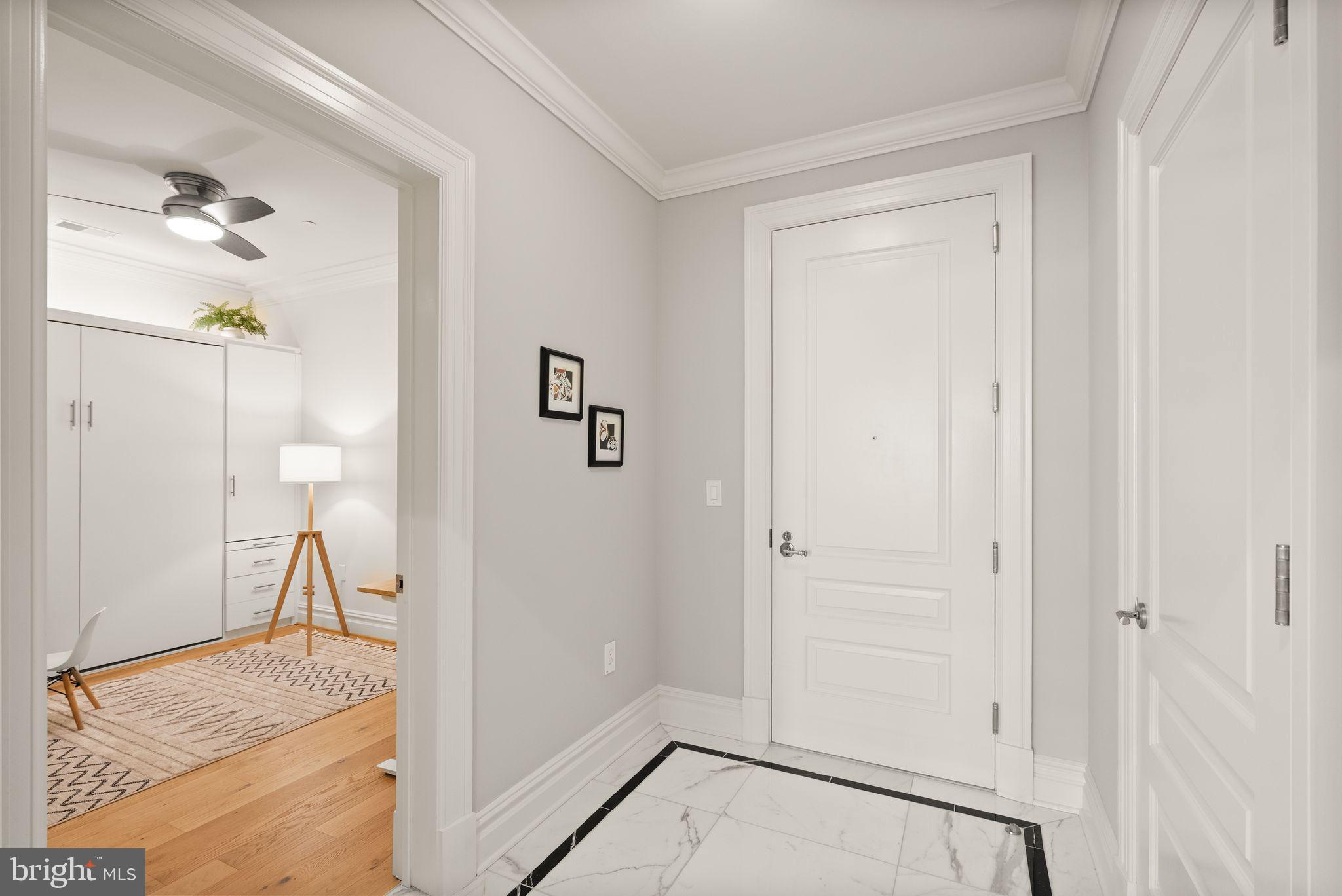 THE SIGNET - Residential