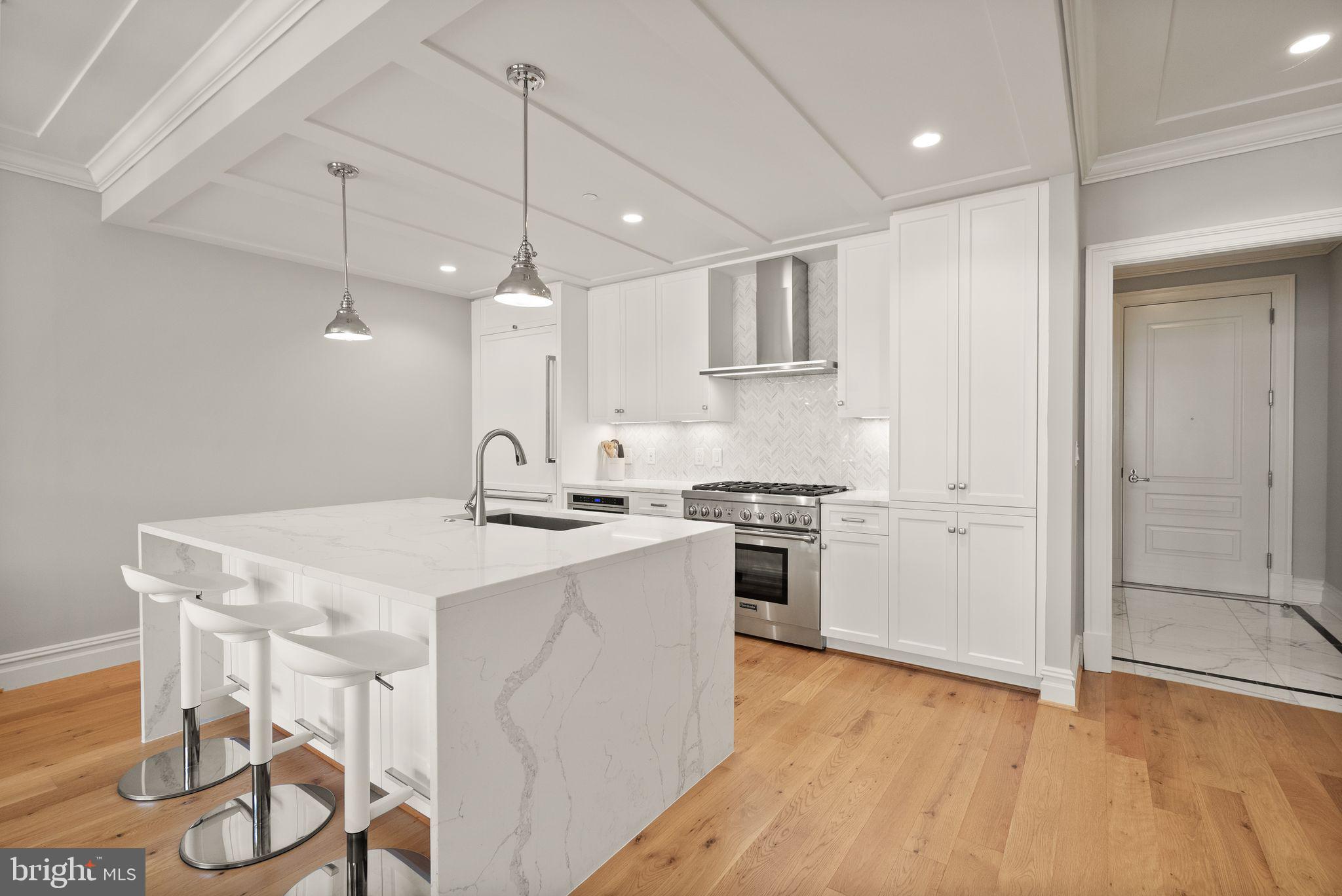 THE SIGNET - Residential