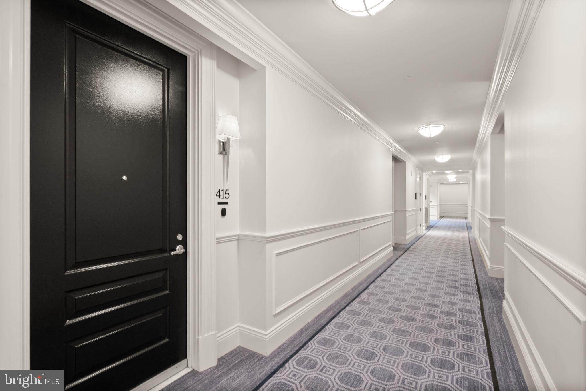 THE SIGNET - Residential