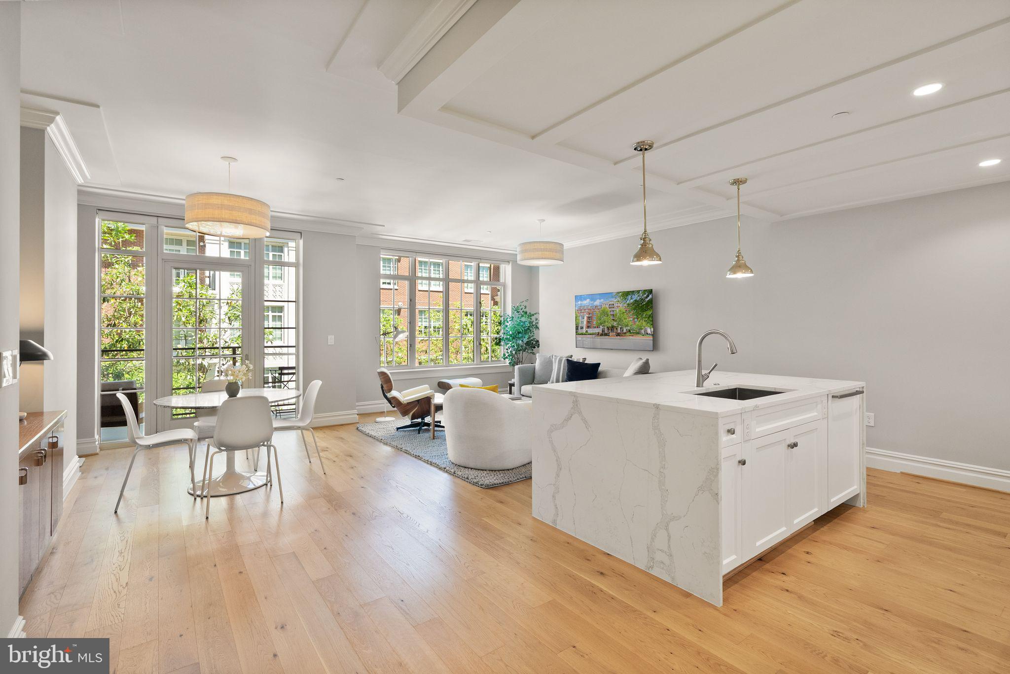THE SIGNET - Residential