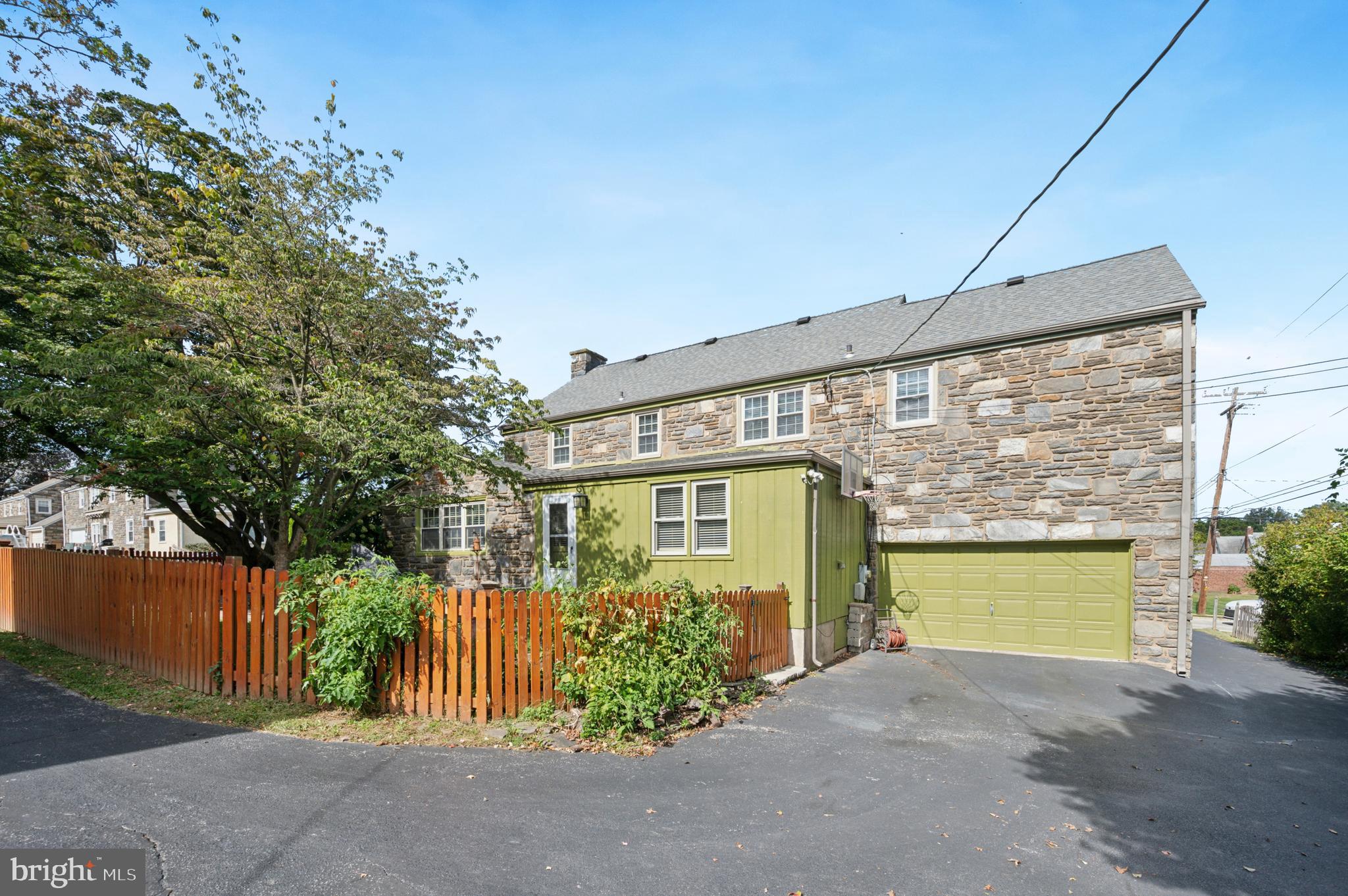 DREXEL HILL - Residential
