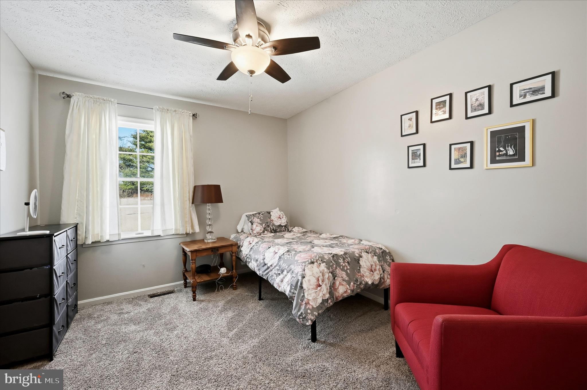 LAKE HOLIDAY ESTATES - Residential