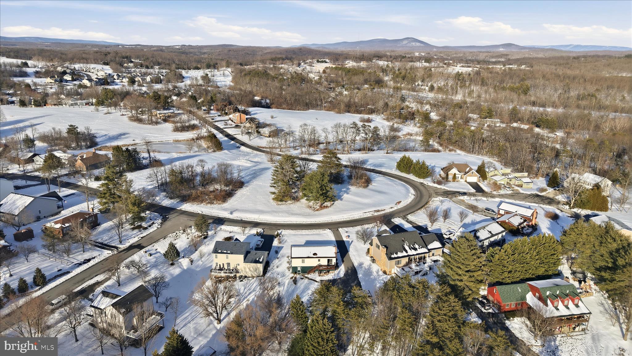 LAKE HOLIDAY ESTATES - Residential