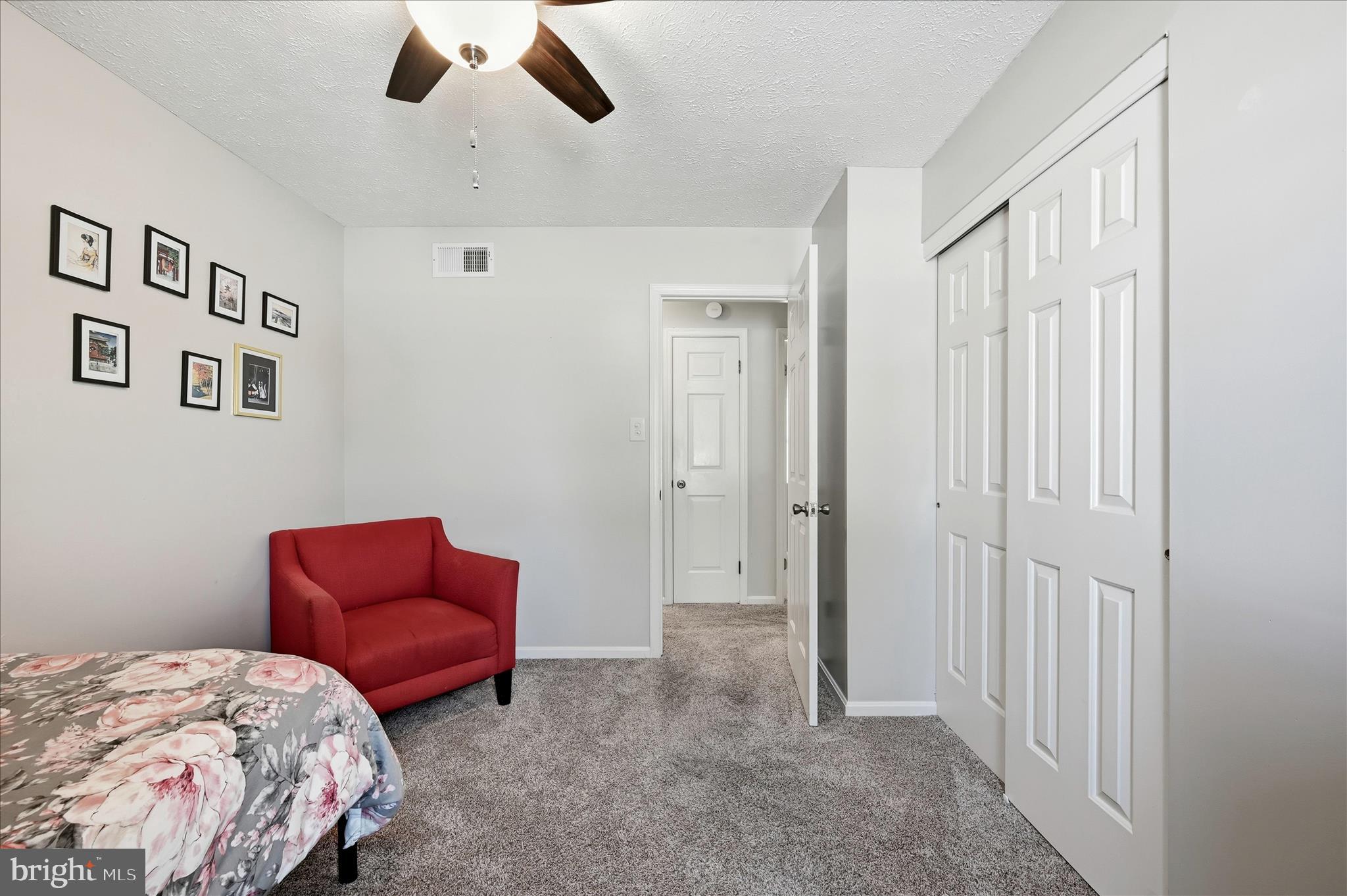 LAKE HOLIDAY ESTATES - Residential