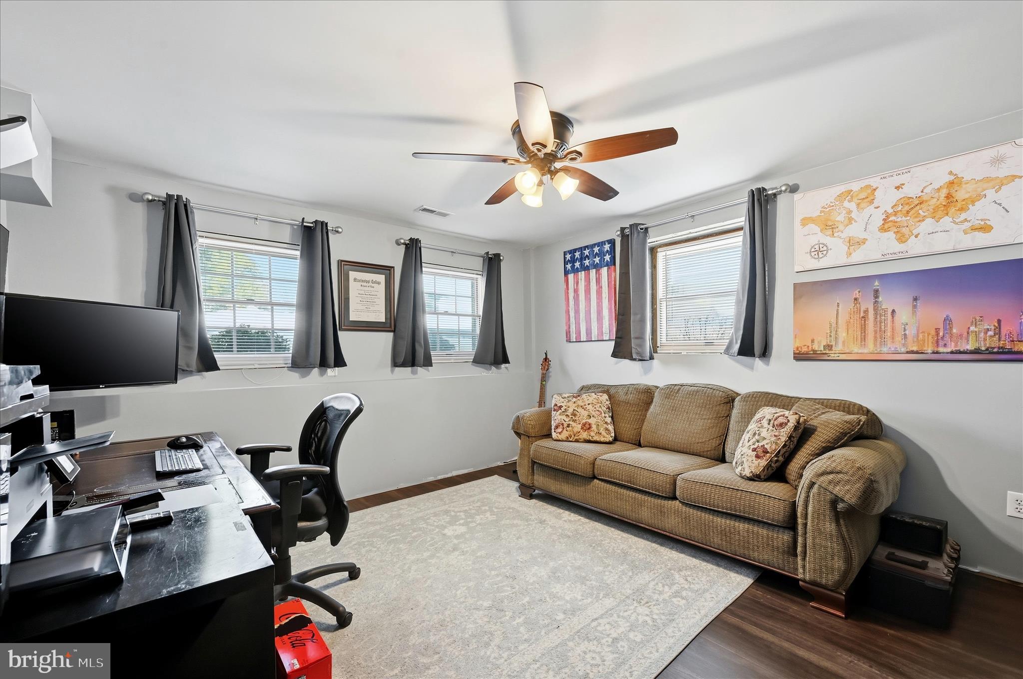 LAKE HOLIDAY ESTATES - Residential