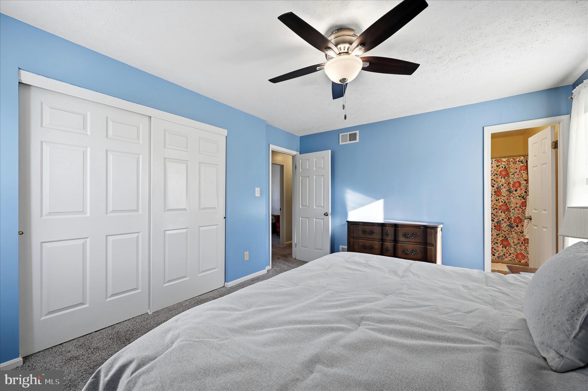 LAKE HOLIDAY ESTATES - Residential