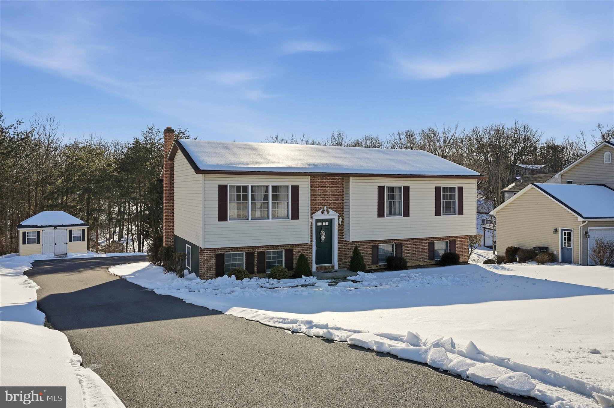 LAKE HOLIDAY ESTATES - Residential