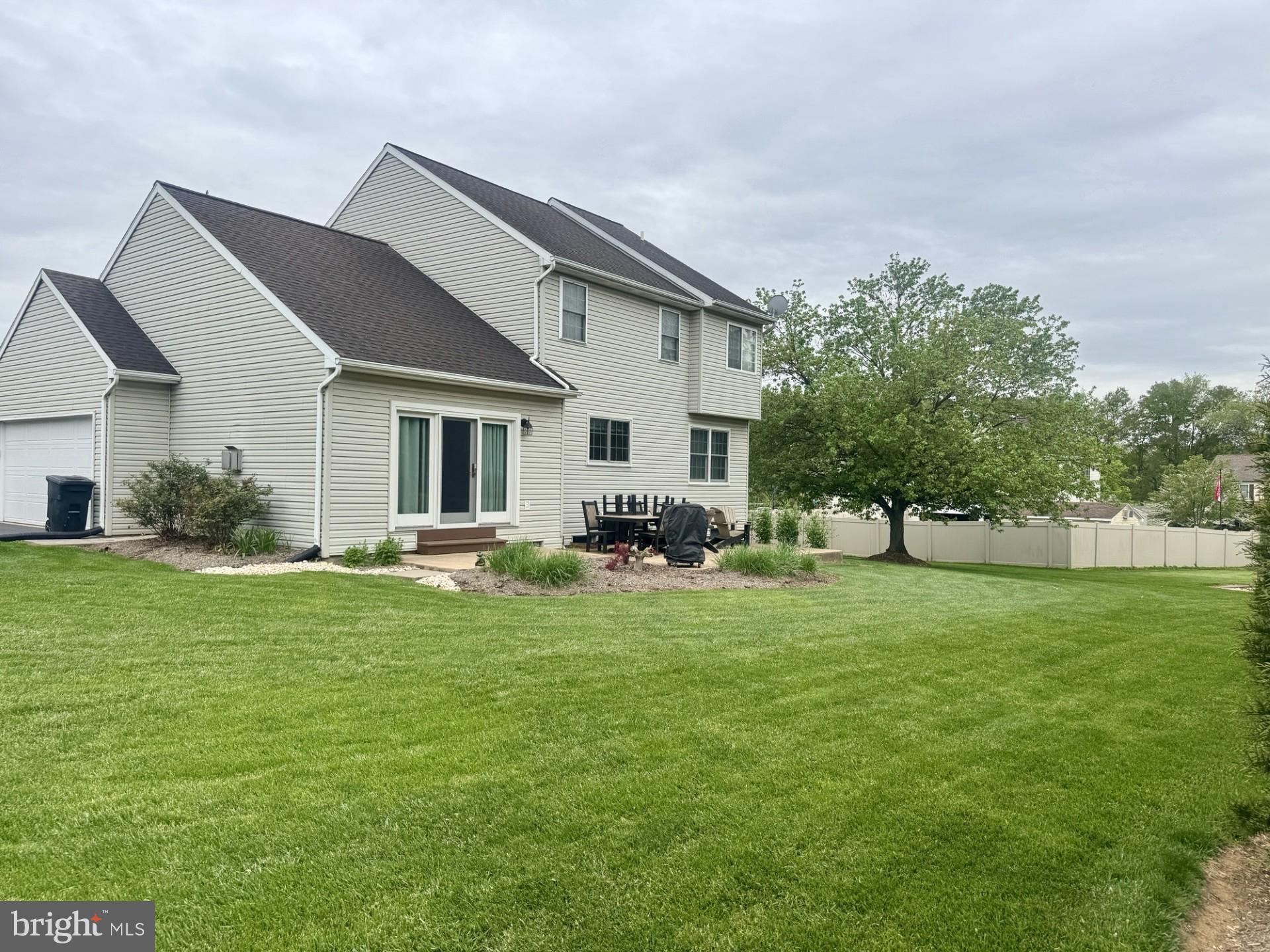 20 OLDE HICKORY ROAD