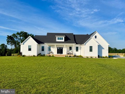 Photo of 117 Woodfield Court, CENTREVILLE, MD 21617 (MLS # MDQA2017358)