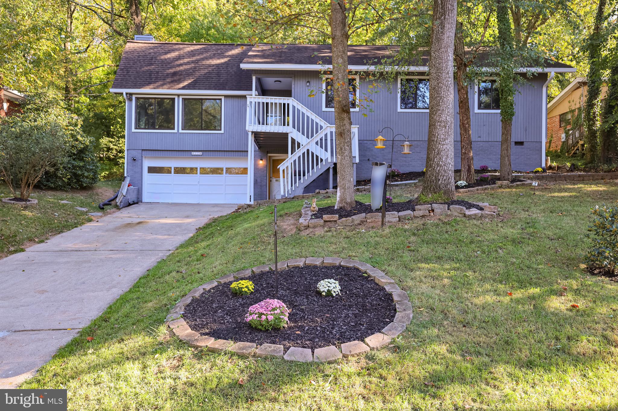 LAKESIDE - Residential Lease