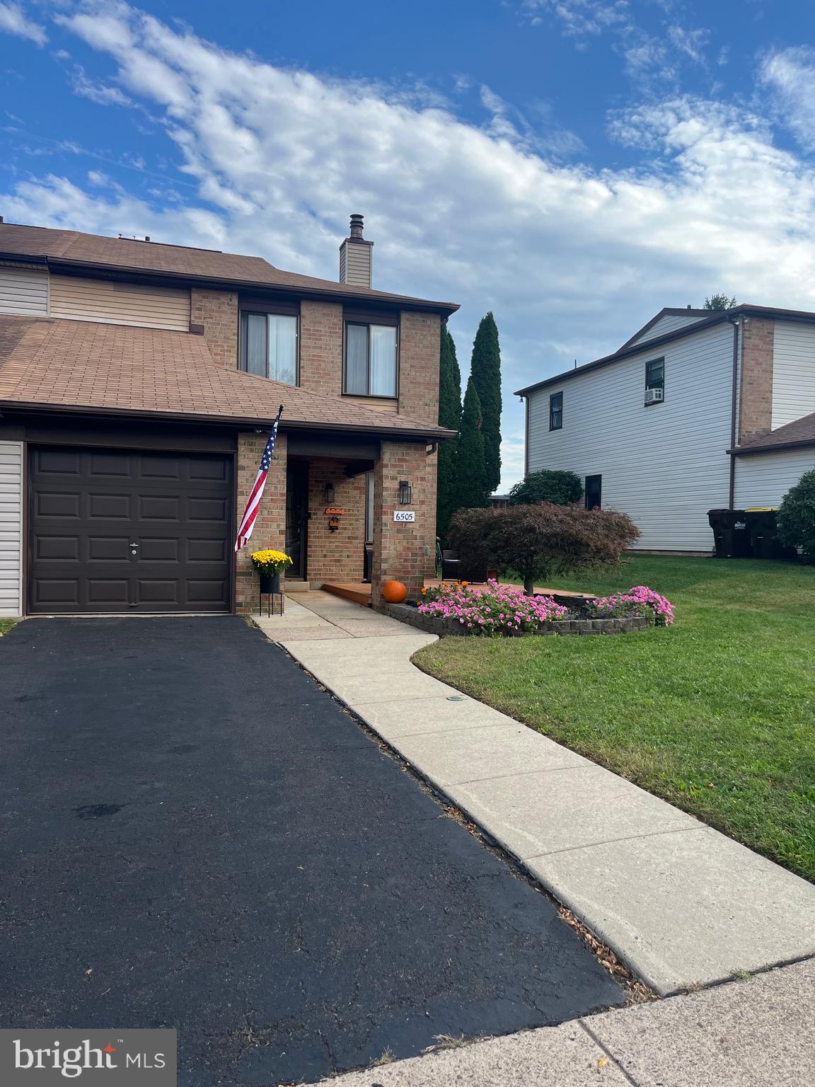 6505 SENATOR LANE